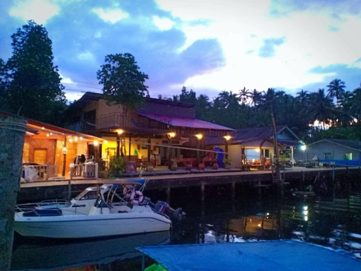 Baan Rabieng Talay Homestay Ko Kut Buitenkant foto